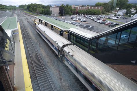Amtrak service suspension between NYC and Albany continues